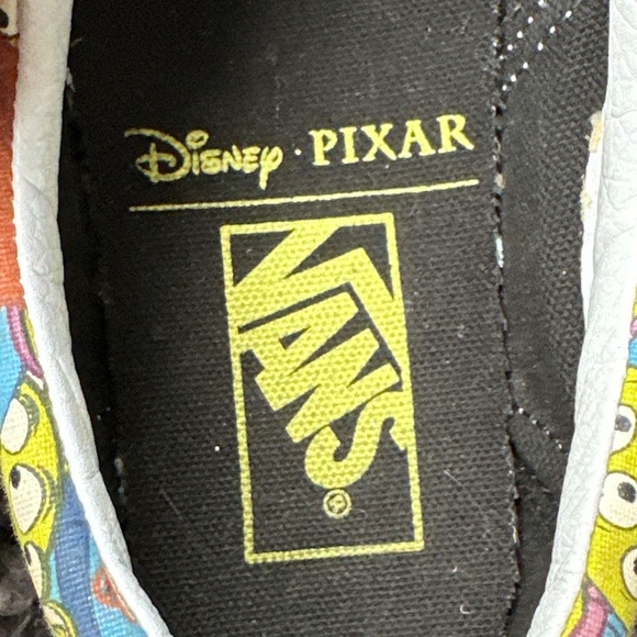 Vans X Toy Story Shoes Kids Size 4 Glow In The Dark Aliens Pixar Disney Collab - Picture 4 of 15